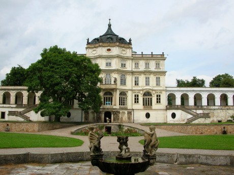 zámek Ploskovice